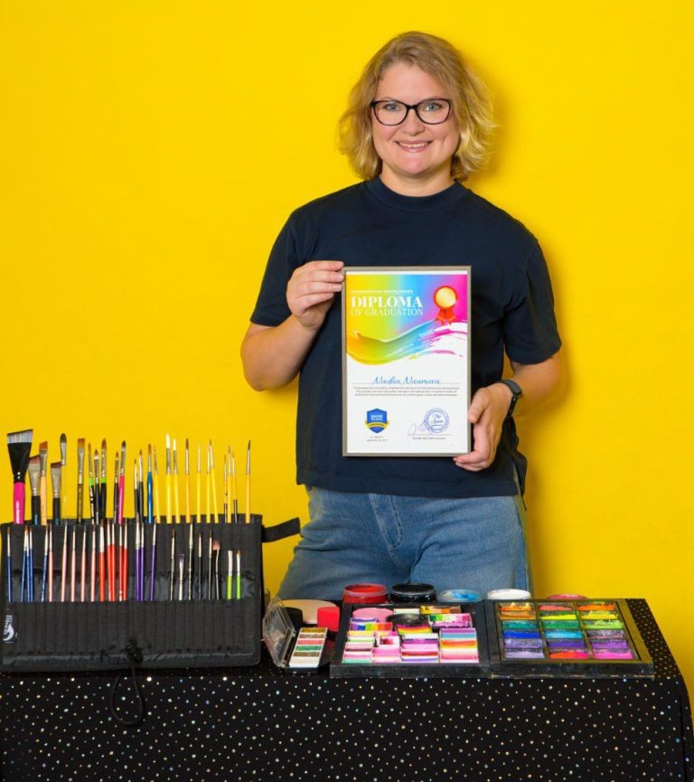 Kinderschminkkünstlerin